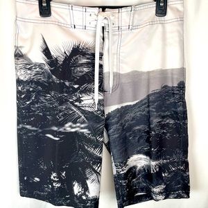 $5 Bundled💥 Men Old Navy Swim Trunks Board Shorts Sz 30 Black White Sz 30